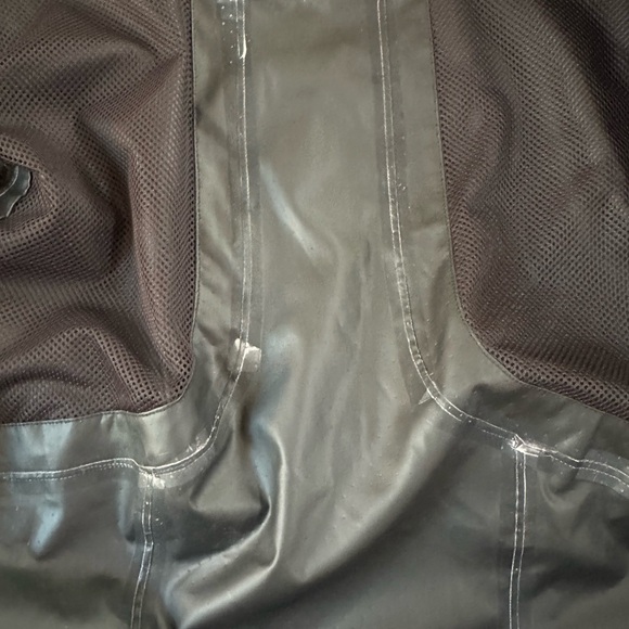 NWOT 50%OFF Oakley Storm Catcher Black Reflective All Weather Rain Repellent Jac - Picture 9 of 12